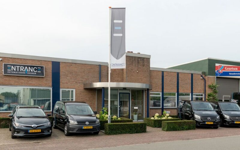 deurdrangers buiten